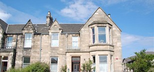 Leading solicitors and estate agents in Edinburgh give their top tips for selling homes in summer