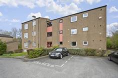 17/3 Bughtlin Green, East Craigs, Edinburgh, EH12 8XA