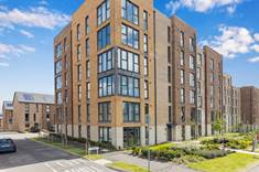 10/3 Cunningham Square, Portobello, Edinburgh, EH15 1BH