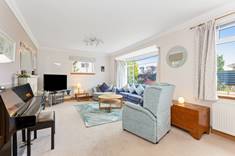 9 Cramond Park, Cramond, Edinburgh, EH4 6PX