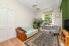 10/4 Rossie Place, Easter Road, Edinburgh, EH7 5SG