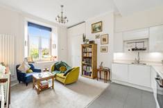 15 Hawthornvale, Newhaven, Edinburgh, EH6 4JQ