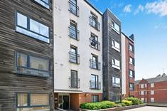 10/29 Salamander Court, Leith, Edinburgh, EH6 7JP
