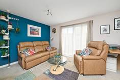 57/7 Hesperus Broadway, Granton, Edinburgh, EH5 1FT