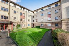 4/2 North Werber Place, Fettes, Edinburgh, EH4 1TE