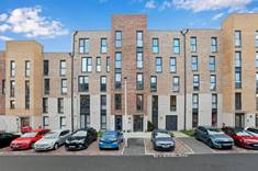 3/2 Adamslaw Place, Portobello, Edinburgh, EH15 1BL