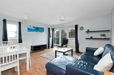 215/10 Granton Road, Granton, Edinburgh, EH5 1HD