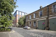 30/8 Elbe Street, Leith, Edinburgh, EH6 7HW