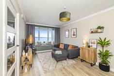 27/3 Starbank Road, Trinity, Edinburgh, EH5 3BY