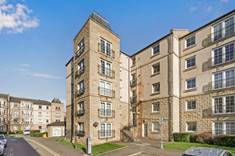 12/9 Stead's Place, Leith, Edinburgh, EH6 5DS