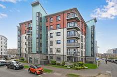 2/11 Lochend Park View, Easter Road, Edinburgh, EH7 5FZ