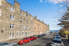40/4 Kings Road, Portobello, Edinburgh, EH15 1DY