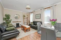 10/6 Whitson Grove, Stenhouse, Edinburgh, EH11 3DS