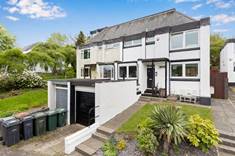 120 Craigmount Avenue North, Corstorphine, EH4 8HJ