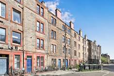 21/9 Henderson Gardens, Leith, Edinburgh, EH6 6BX