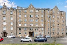 17/5 Johns Place, Leith Links, Edinburgh, EH6 7EN