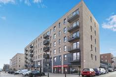 19/4 Salamander Place, Leith, Edinburgh, EH6 7JJ