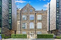 22/5 Simpson Loan, Lauriston, Edinburgh, EH3 9GD