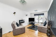 209/1 Duddingston Park South, Duddingston, Edinburgh, EH15 3EJ
