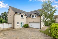 10 Gifford Crescent, Balerno, Edinburgh, EH14 7FH