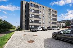 25/22 Kingsburgh Crescent, Granton, Edinburgh, EH5 1RU