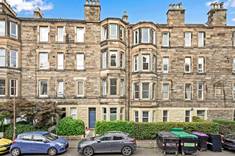 27 (2F1), Meadowbank Crescent, Meadowbank, Edinburgh, EH8 7AJ