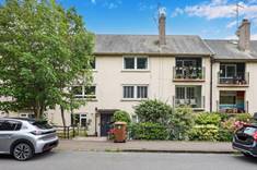14/6 Meadowfield Drive, Duddingston, Edinburgh, EH8 7NZ