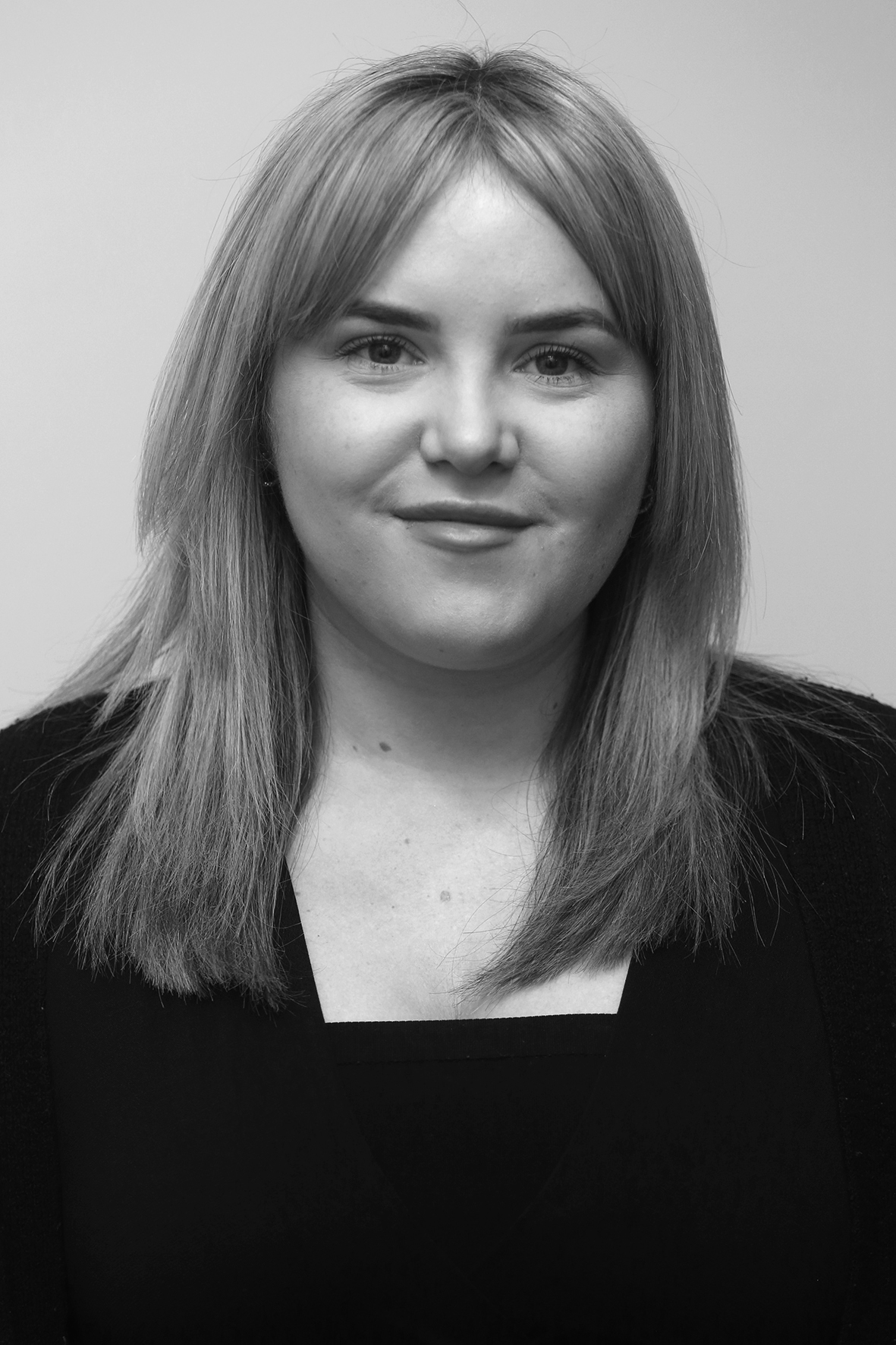 Robyn Sives - Paralegal